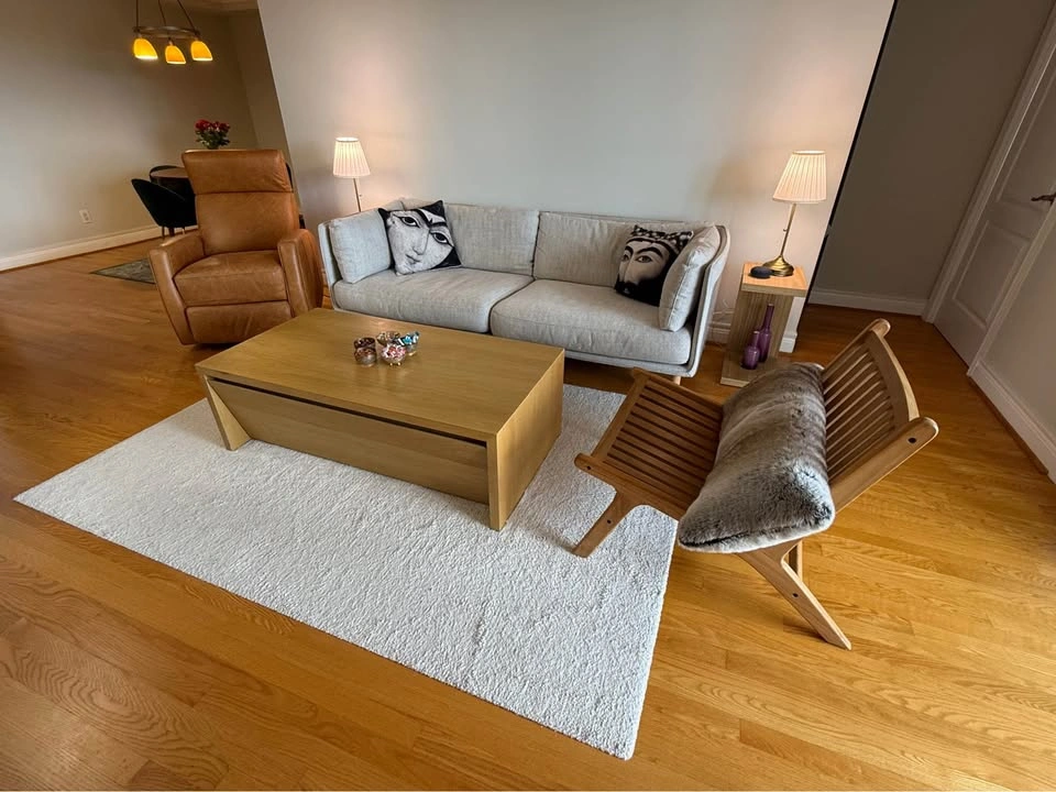 Wells 84” Sofa- Crate & Barrel - photo 2