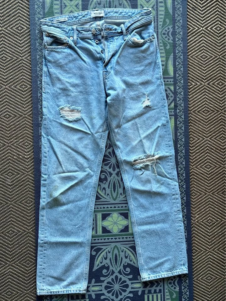 Jack & Jones Chris Relaxed Distressed Jeans