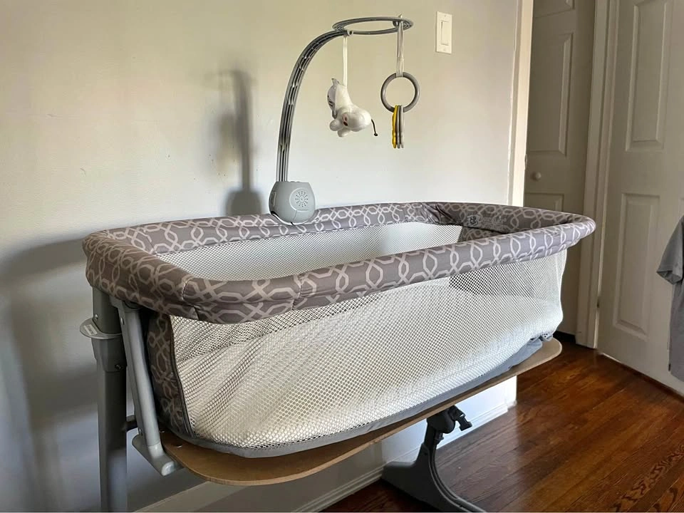 Arm's Reach Co-Sleeper Bassinet