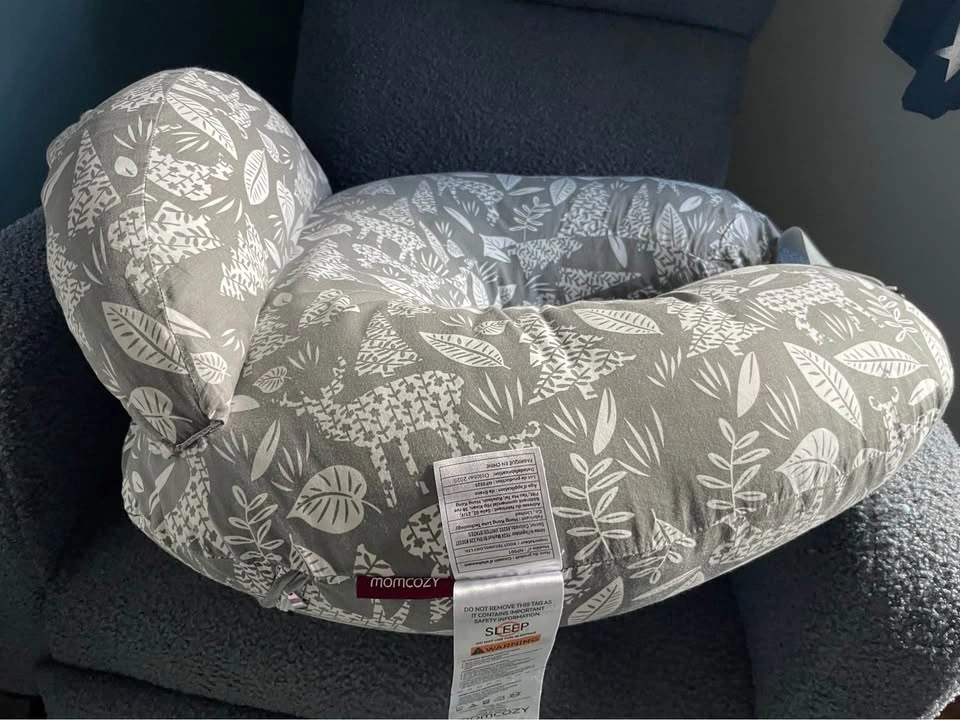 Momcozy Nursing Pillow - photo 2