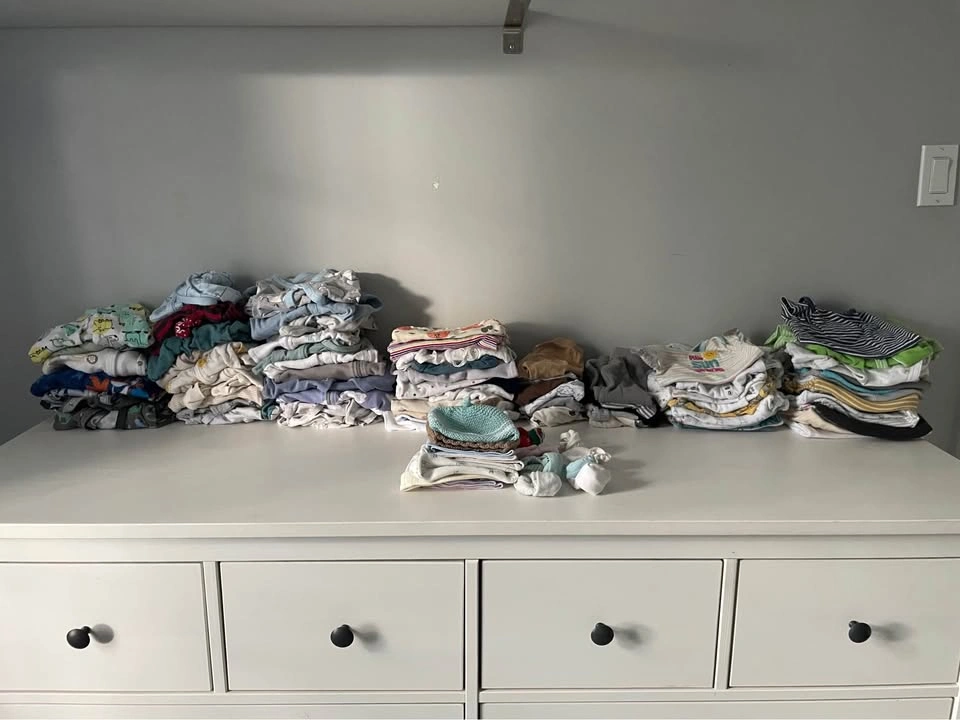 100+ Newborn/Infant Clothes & Accessories (0-3 mo) - photo 2