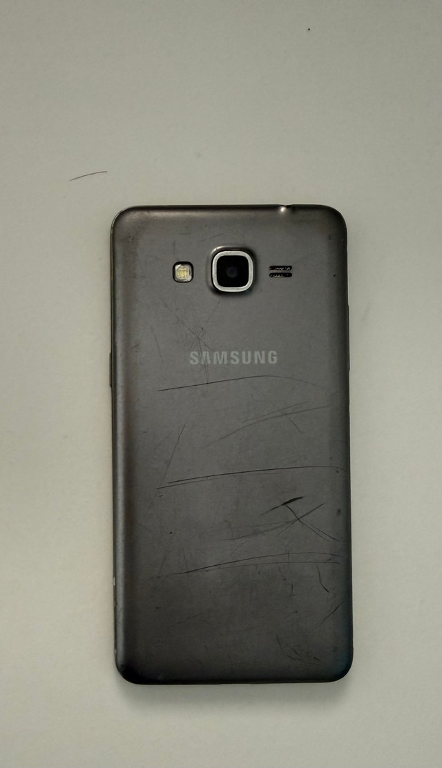 Samsung Galaxy Grand Prime - photo 2