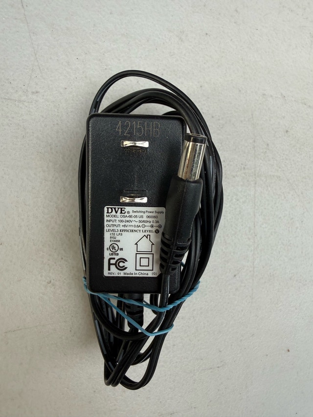 DVE Switching Power Supply DSA-5E-05 US 6V 0.6A