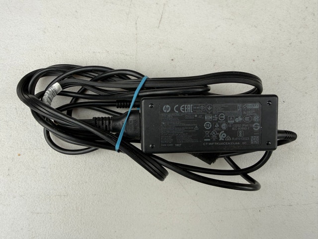 HP 45W AC Power Adapter 19.5V 2.31A