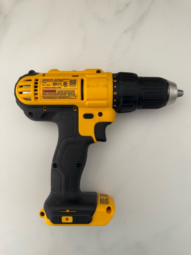 Dewalt DCD771 20V Max Cordless Drill Driver - photo 2