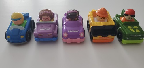 Lot of 5 Fisher Price Little People Wheelies 2009