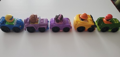 Lot of 5 Fisher Price Little People Wheelies 2009 - photo 4