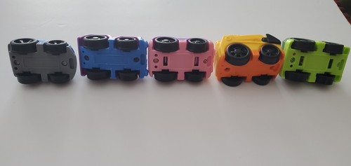Lot of 5 Fisher Price Little People Wheelies 2009 - photo 5