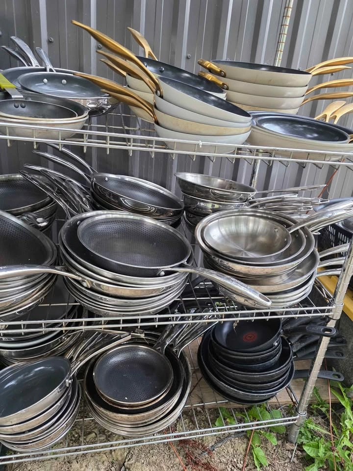 PANS For Sale! $5 & $10 each! Henckles, Meyers, Tramontina - photo 4