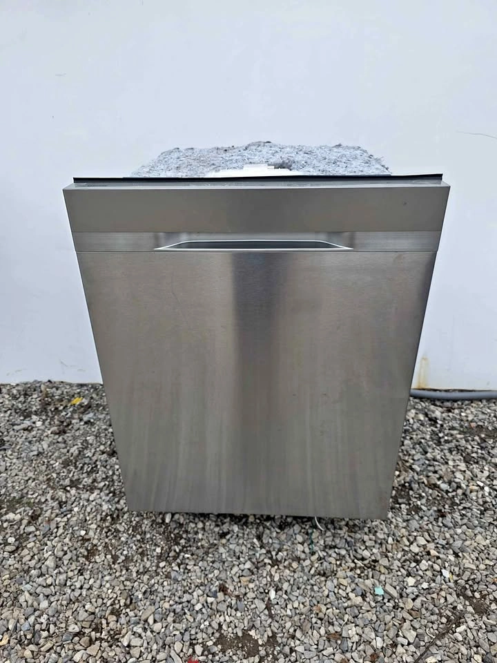 Samsung 24" Stainless Steel Dishwasher For Sale