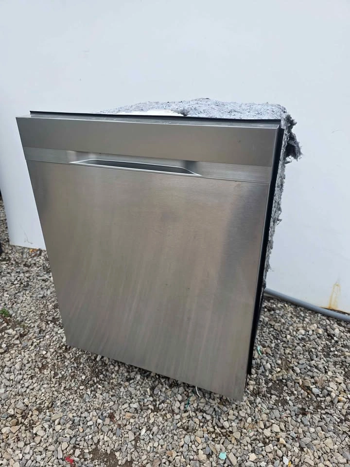 Samsung 24" Stainless Steel Dishwasher For Sale - photo 3