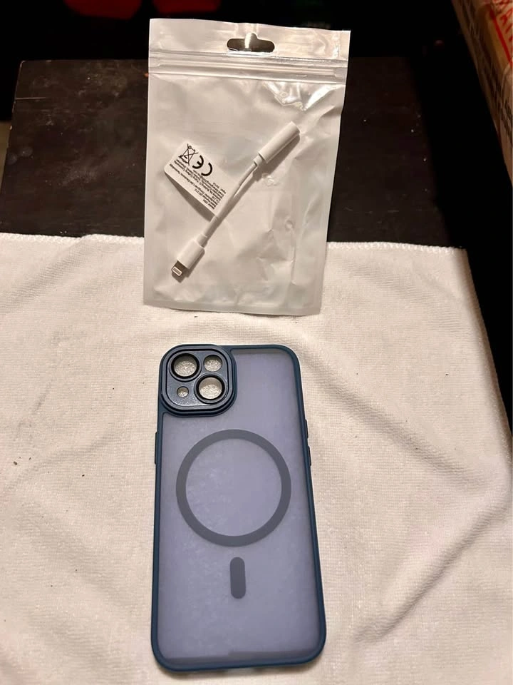iPhone 14 Case Bundle and Lightning to 3.5mm Adapter - photo 5
