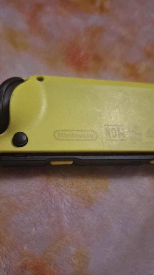 Nintendo Switch Yellow Joycon - photo 3