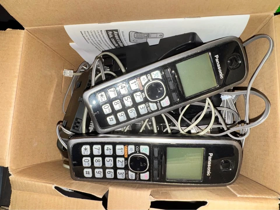 Panasonic KX-TG4114C DECT 6.0 Plus Phone System (4 Handsets) - photo 3
