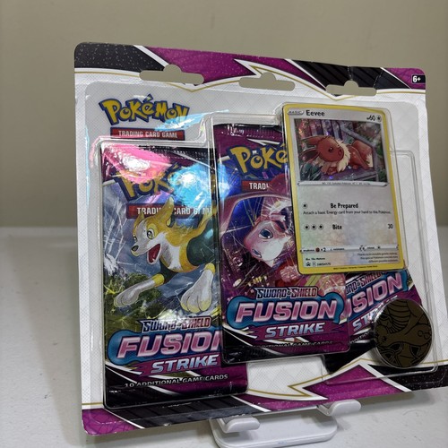 Nintendo Eevee Fusion Strike Trading Cards - Pack of 3