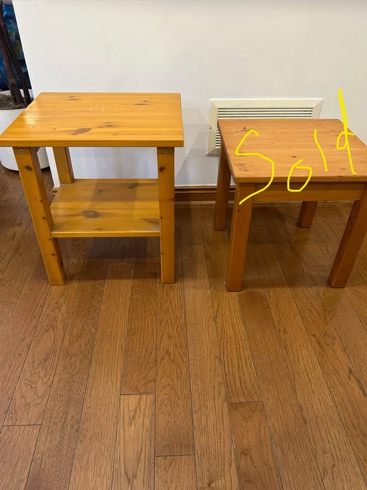 STOOL/table/plant stand. Solid wood, good construction.