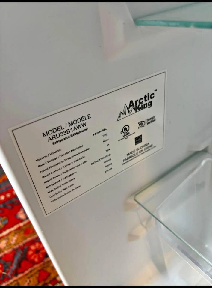 Arctic King ARU133B1AWW Mini Fridge - photo 4