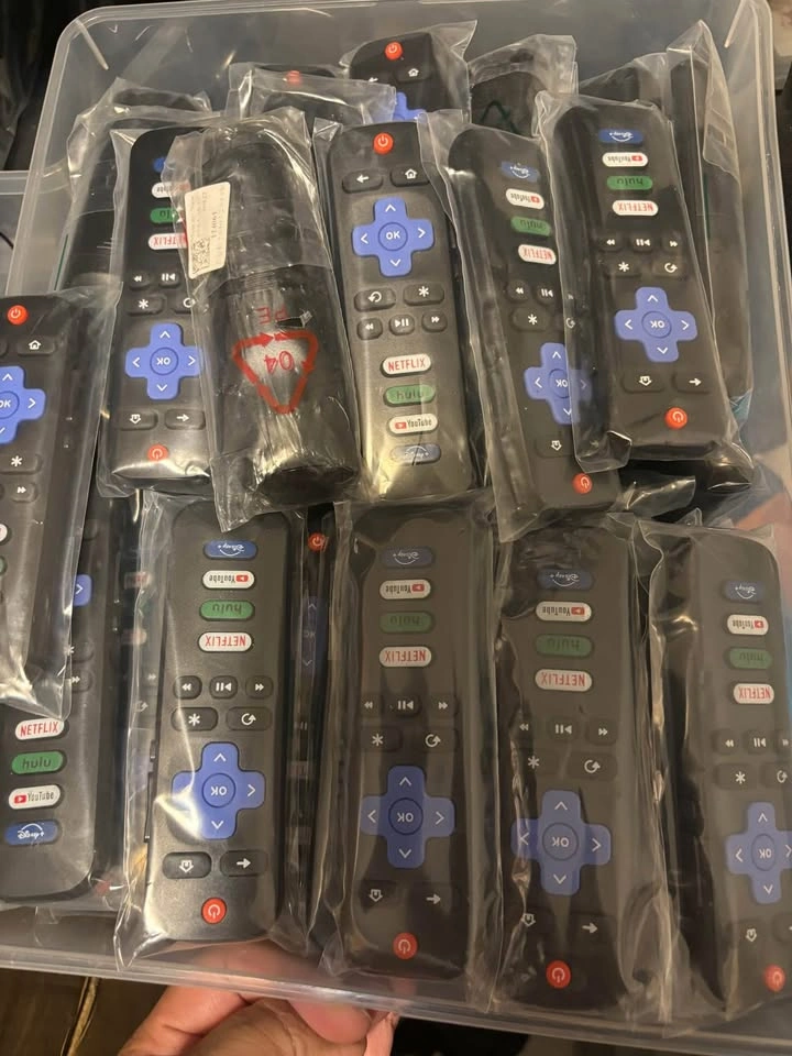 Brand new Replacement remote controller for TCL Roku TV - photo 2