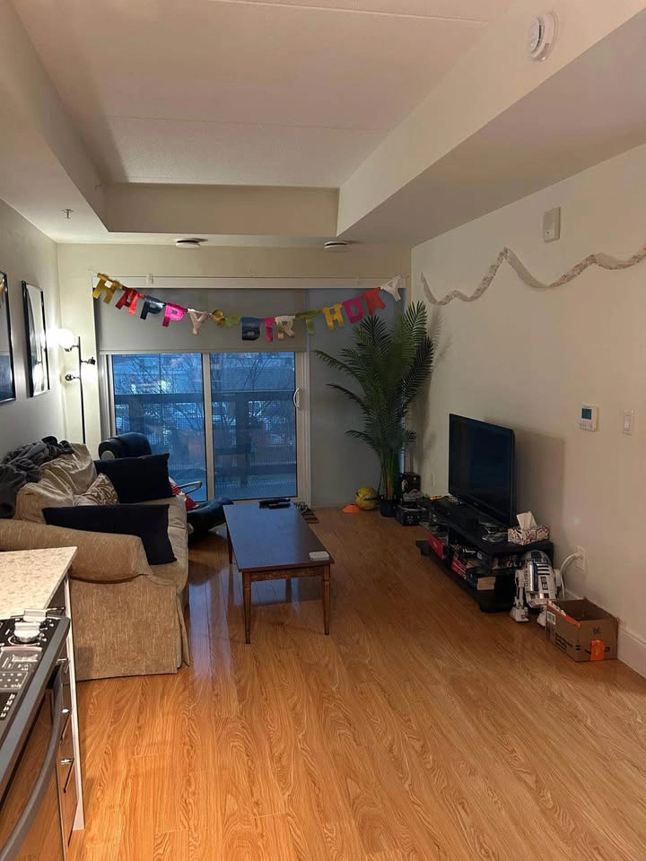 1 Bed + 1 Den + 1 Bath Apartment for Rent - photo 3