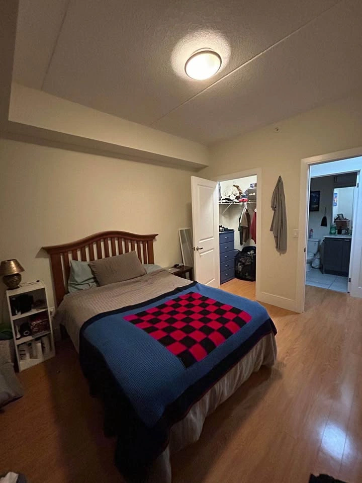 1 Bed + 1 Den + 1 Bath Apartment for Rent - photo 4