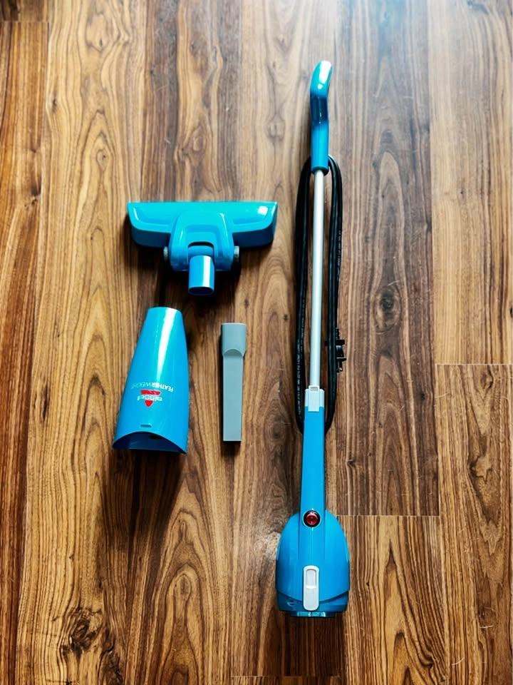 BISSELL FeatherWeight 3-in-1 Stick Vacuum 2033 - photo 2