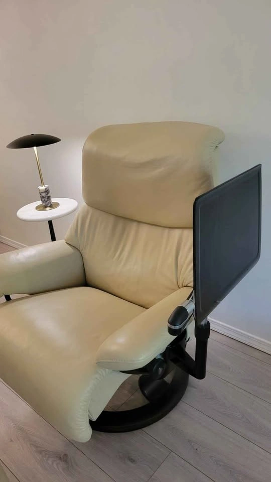 Stressless Leather Recliner with Ottoman and Tray - photo 2