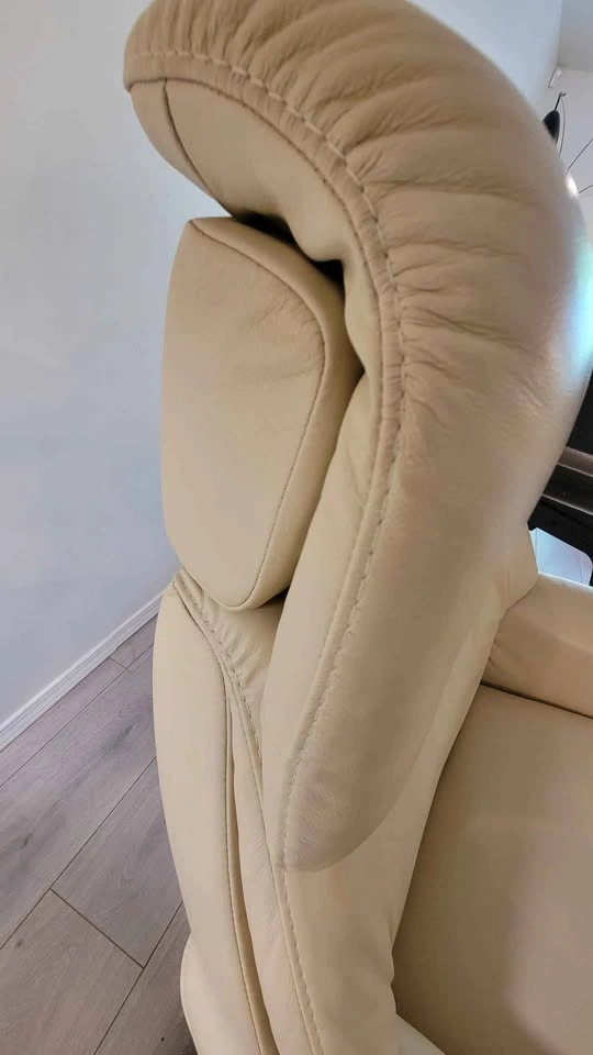 Stressless Leather Recliner with Ottoman and Tray - photo 5