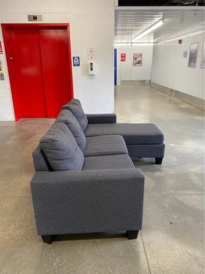 (Free Delivery) Reversible Sectional Sofa Couch - photo 2