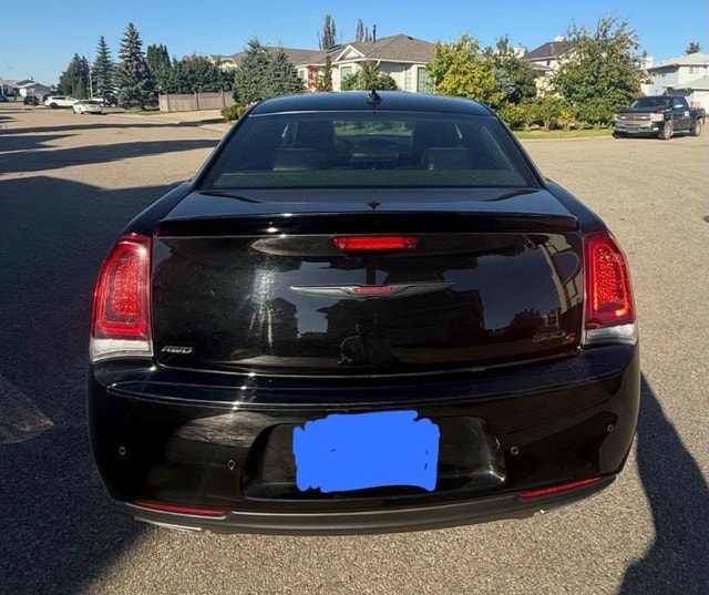 2022 Chrysler 300 S AWD 3.6L V6 - photo 5