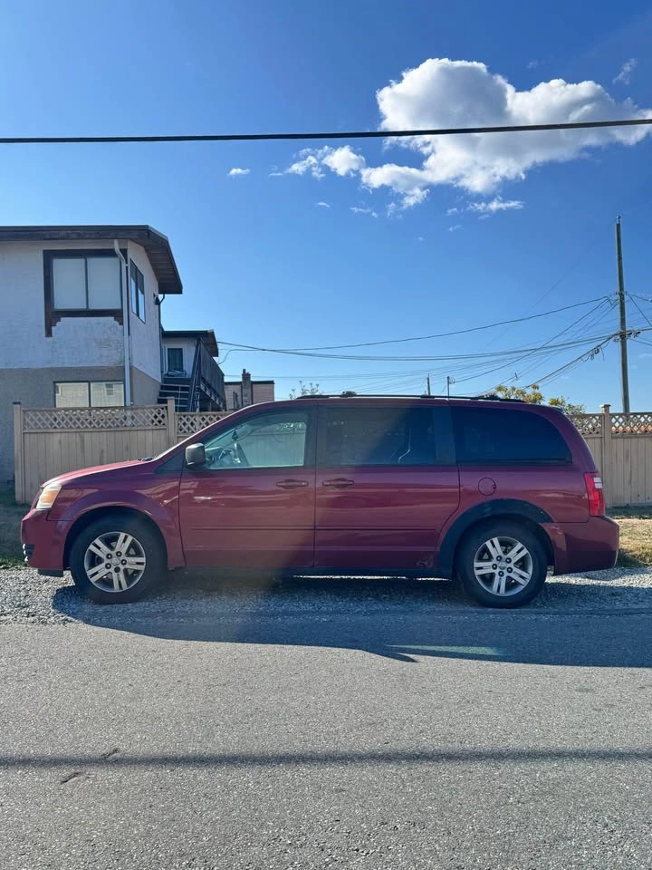 2010 Dodge Grand Caravan - photo 5