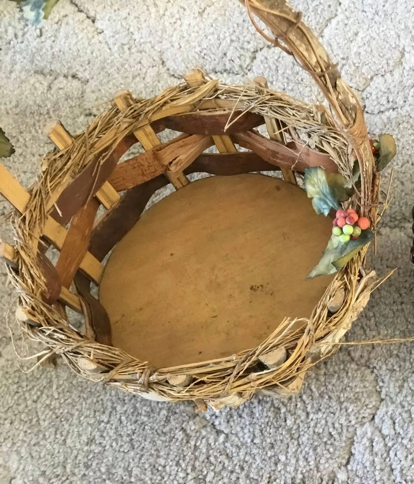Wicker Basket Holly Plant Pot Holder