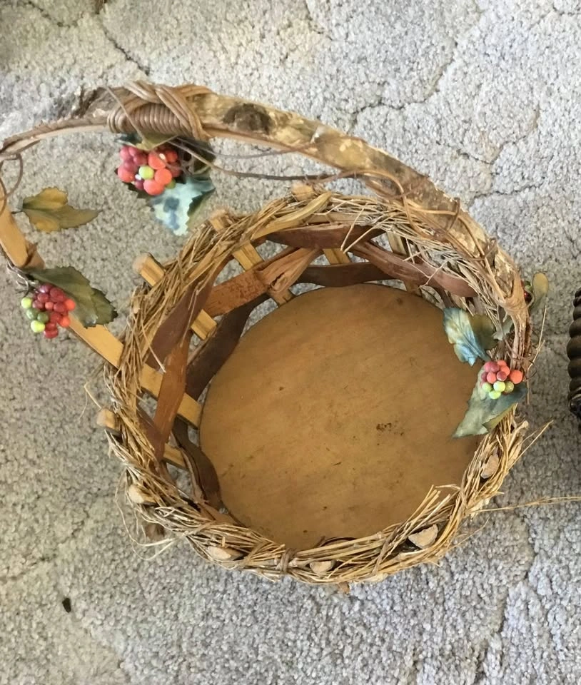 Wicker Basket Holly Plant Pot Holder - photo 2