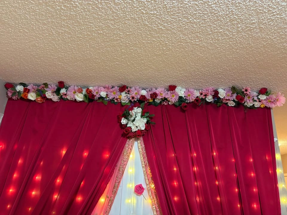 Red and White Party Backdrop Set with Lights and Flowers - photo 2