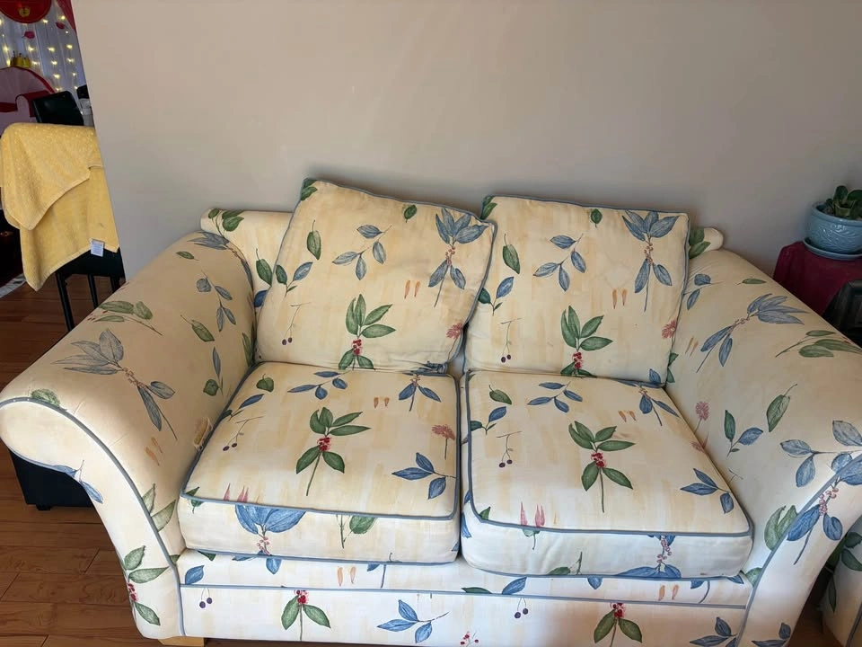 Floral Sofa and Loveseat Set - photo 2