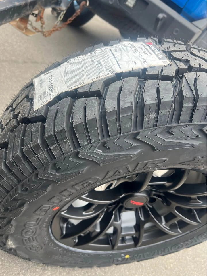 LT265/70R17 Yokohama Geolander X-AT on Toyota TRD Wheels - photo 3
