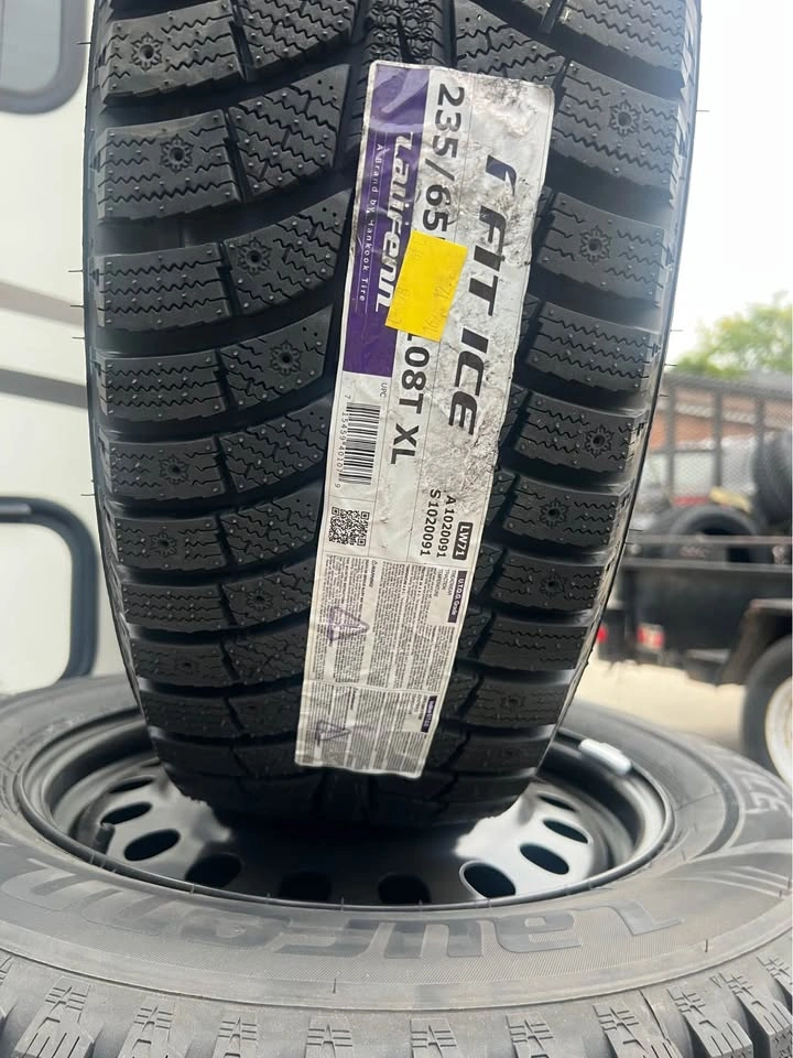 Brand new Laufenn i FIT ICE winter tires 235/65R17 on wheels - photo 4