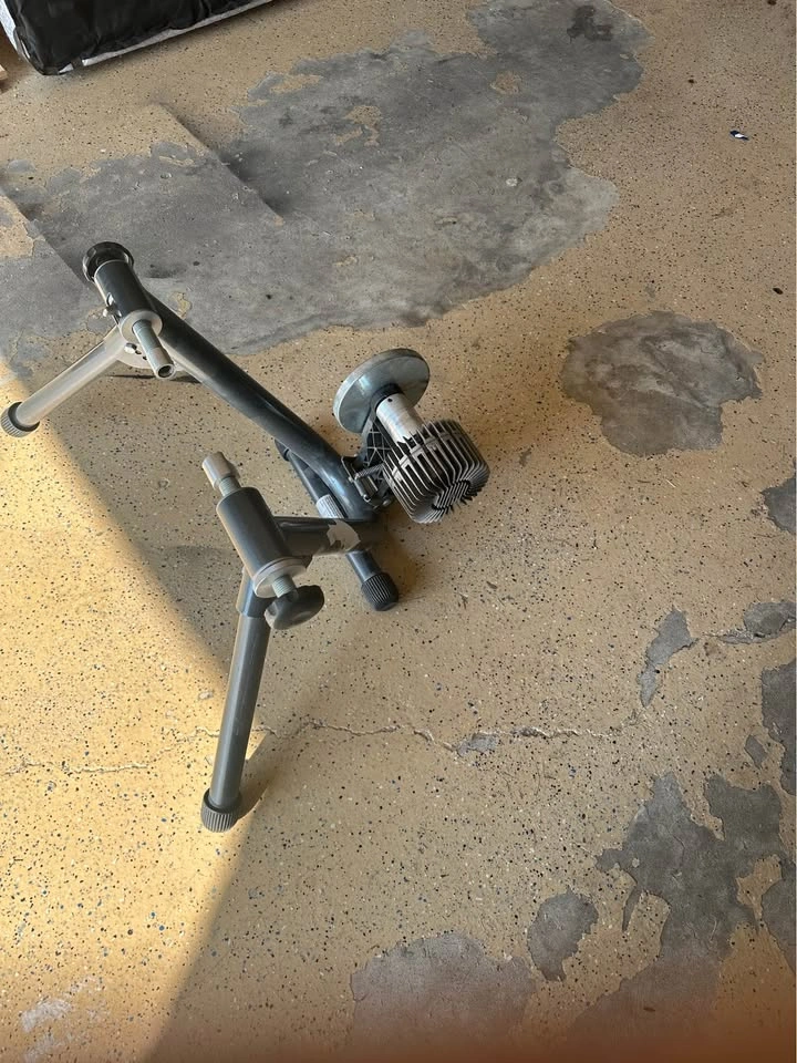 CycleOps Fluid 2 Indoor Bike Trainer - photo 2