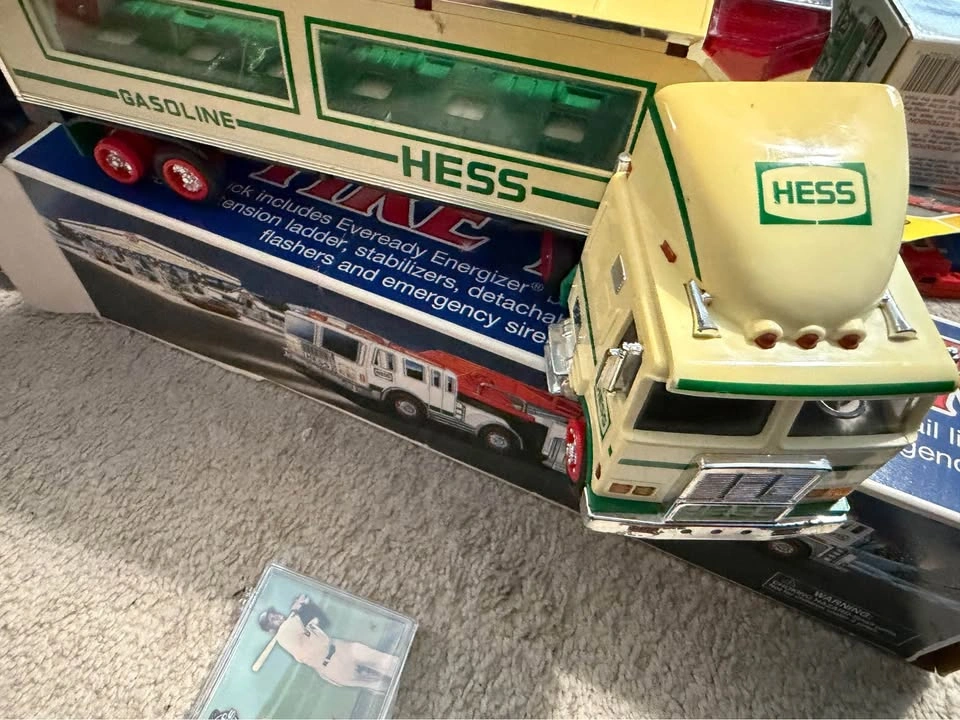 Vintage 1988 Hess Gasoline Transport Semi-Truck with Race Car - photo 2