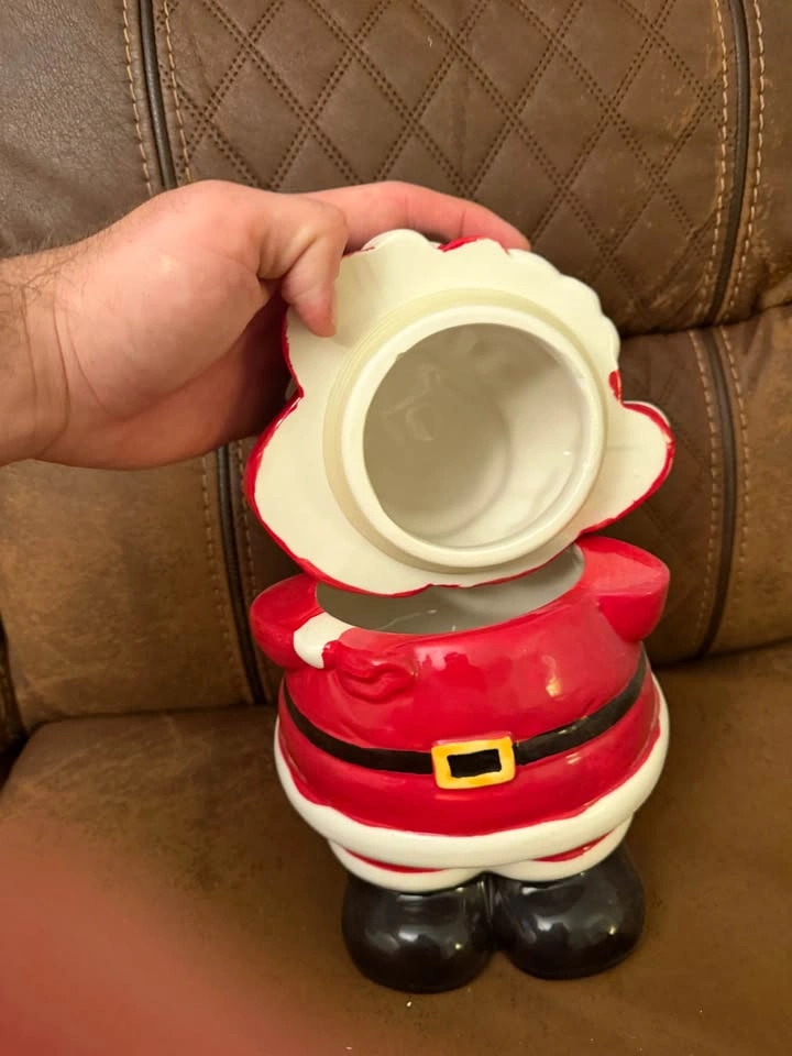 Vintage Waving Santa Claus Ceramic Cookie Jar with Airtight Seal - photo 2