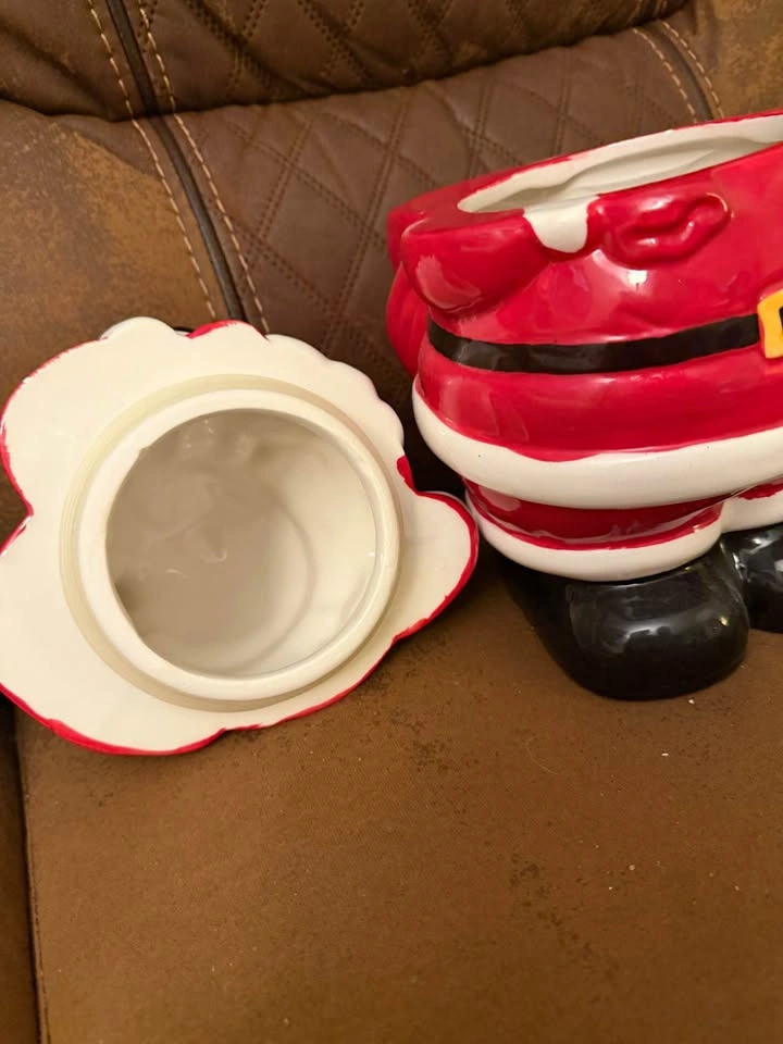 Vintage Waving Santa Claus Ceramic Cookie Jar with Airtight Seal - photo 4