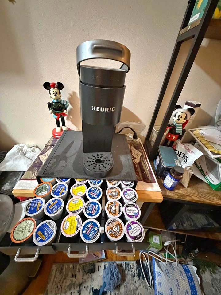 Keurig K-Slim Coffee Maker with Storage Drawer and Pods