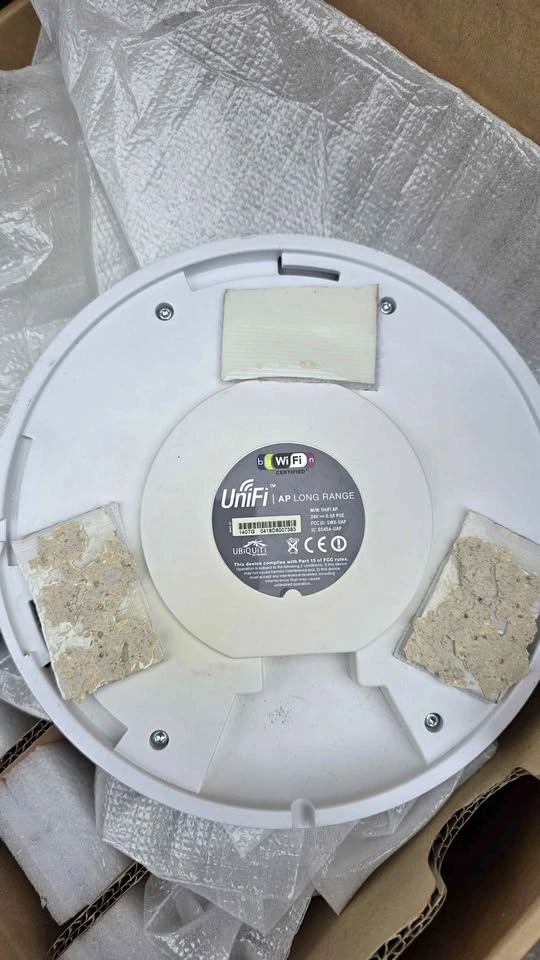 Ubiquiti UniFi AP LR - 7 units