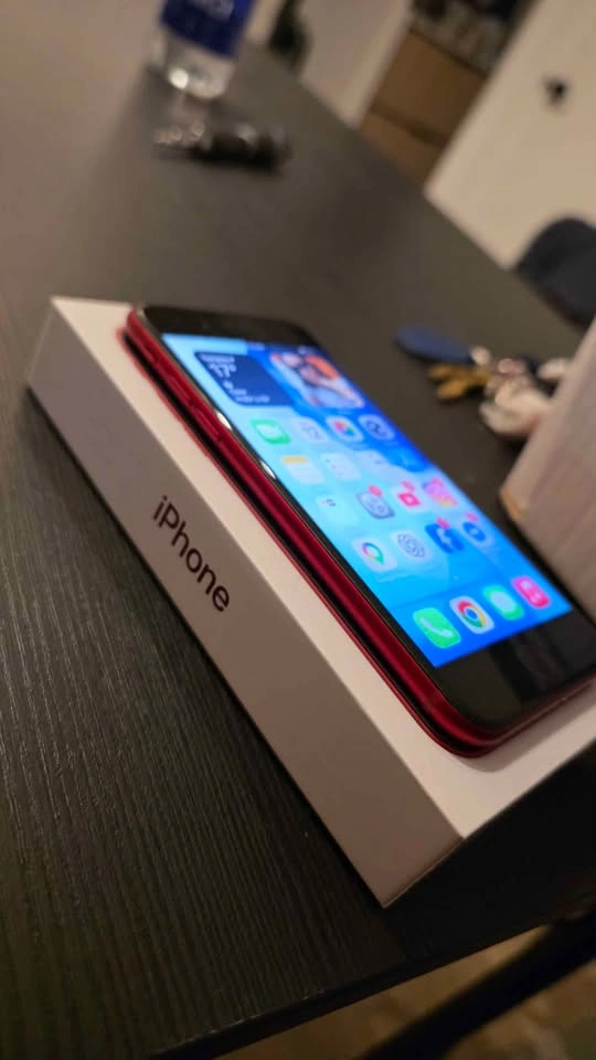 iPhone SE3 64gb (2022) - photo 5