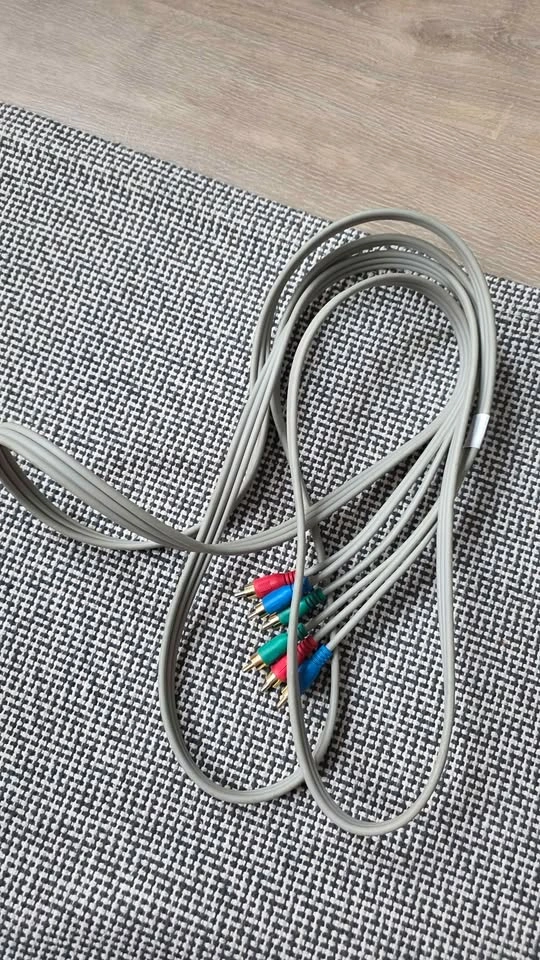 RCA cables - photo 2