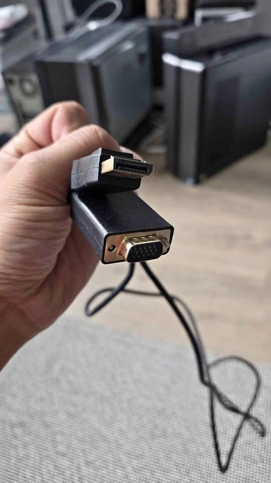 Display Port to VGA