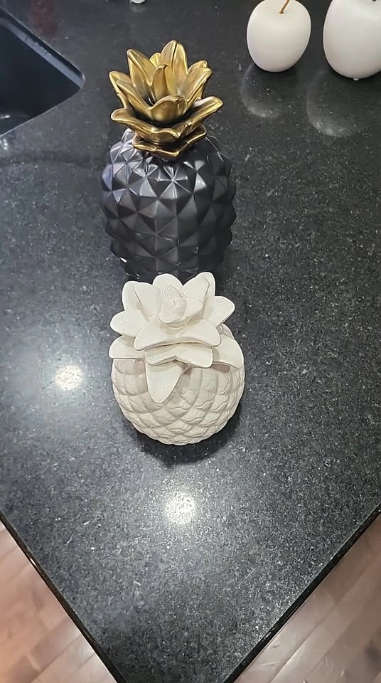 Decorative Pineapple Statues - photo 3