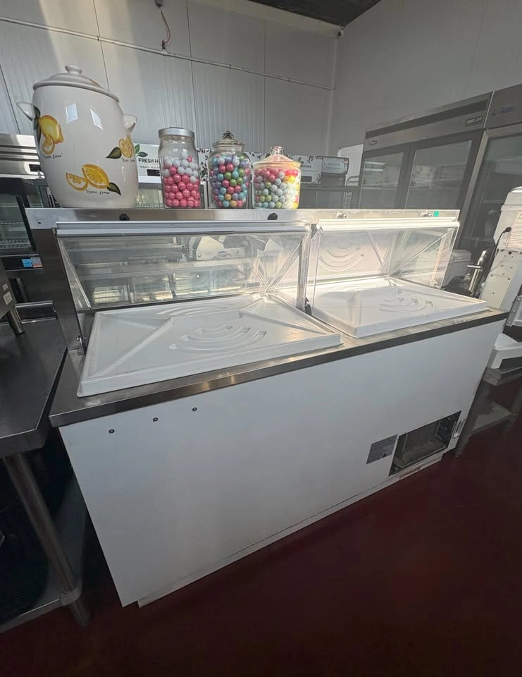 Ice Cream Dipping Cabinet Freezer – Sep 21 Auction - photo 4