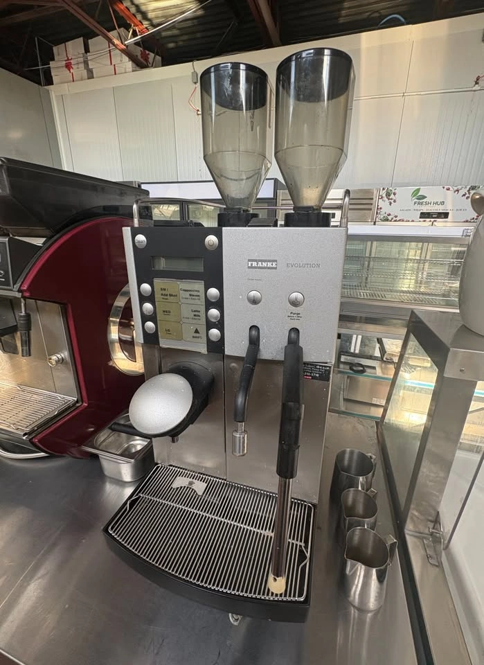 Franke Evolution Espresso Machine – Sep 21 Auction | Toronto - photo 2