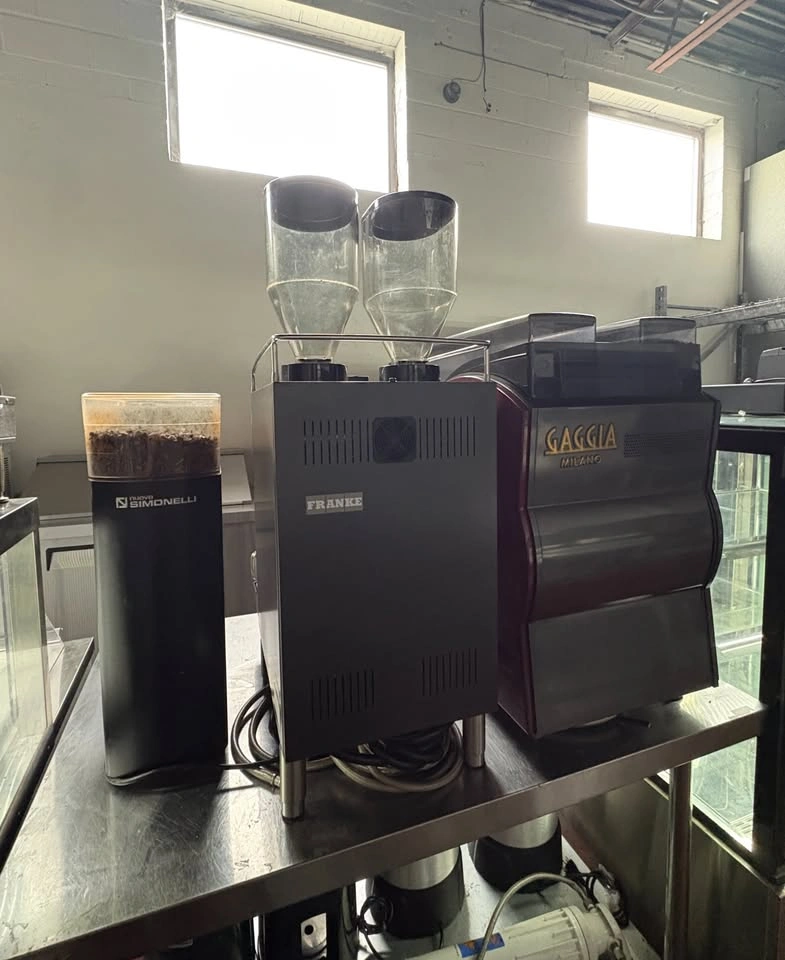 Franke Evolution Espresso Machine – Sep 21 Auction | Toronto - photo 4