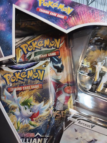 Arceus V Figure Collection Box Sealed, Pokémon TCG - photo 5